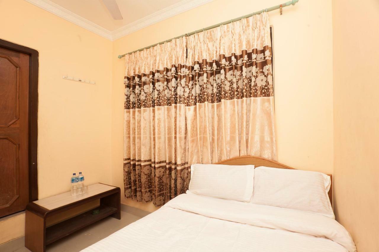Spot On 397 Hotel Triveni Guest House Kathmandu Buitenkant foto