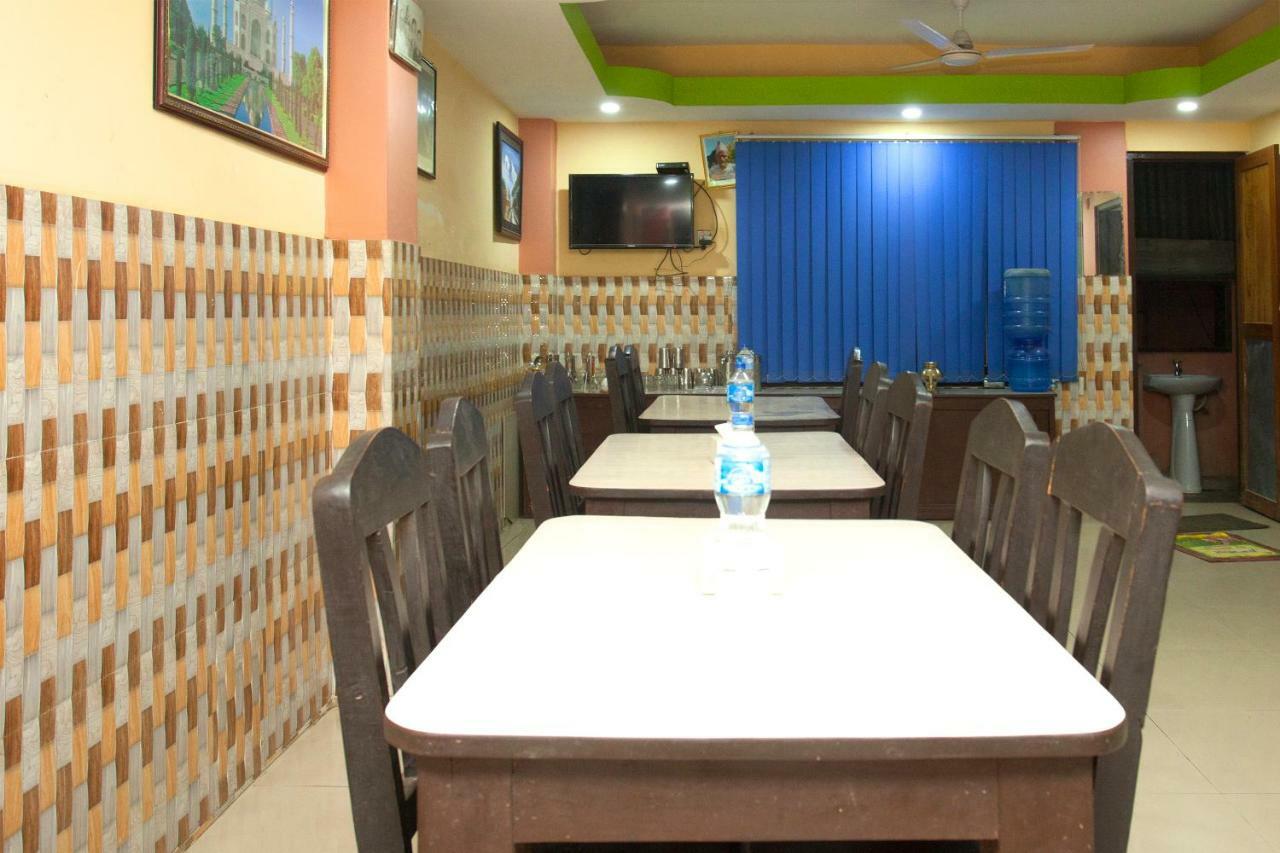 Spot On 397 Hotel Triveni Guest House Kathmandu Buitenkant foto