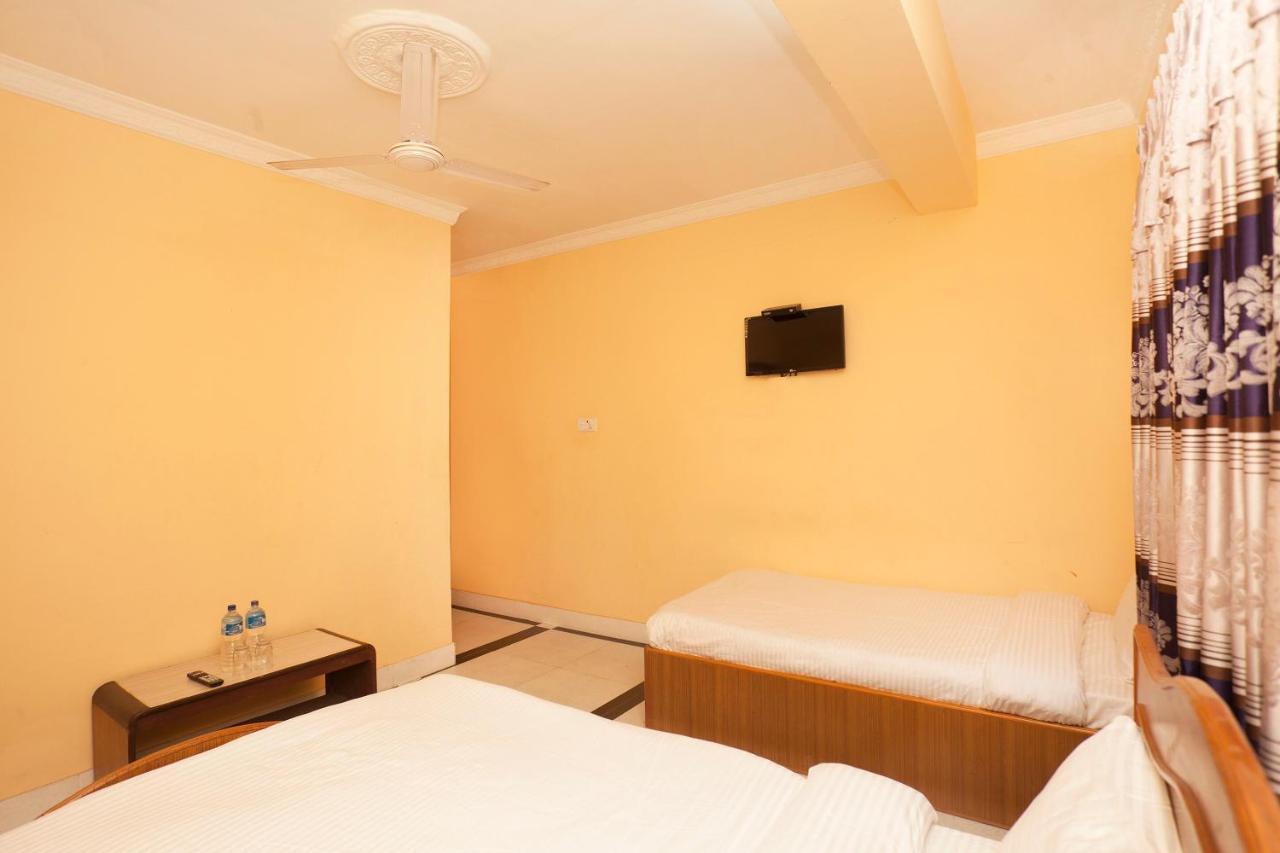Spot On 397 Hotel Triveni Guest House Kathmandu Buitenkant foto